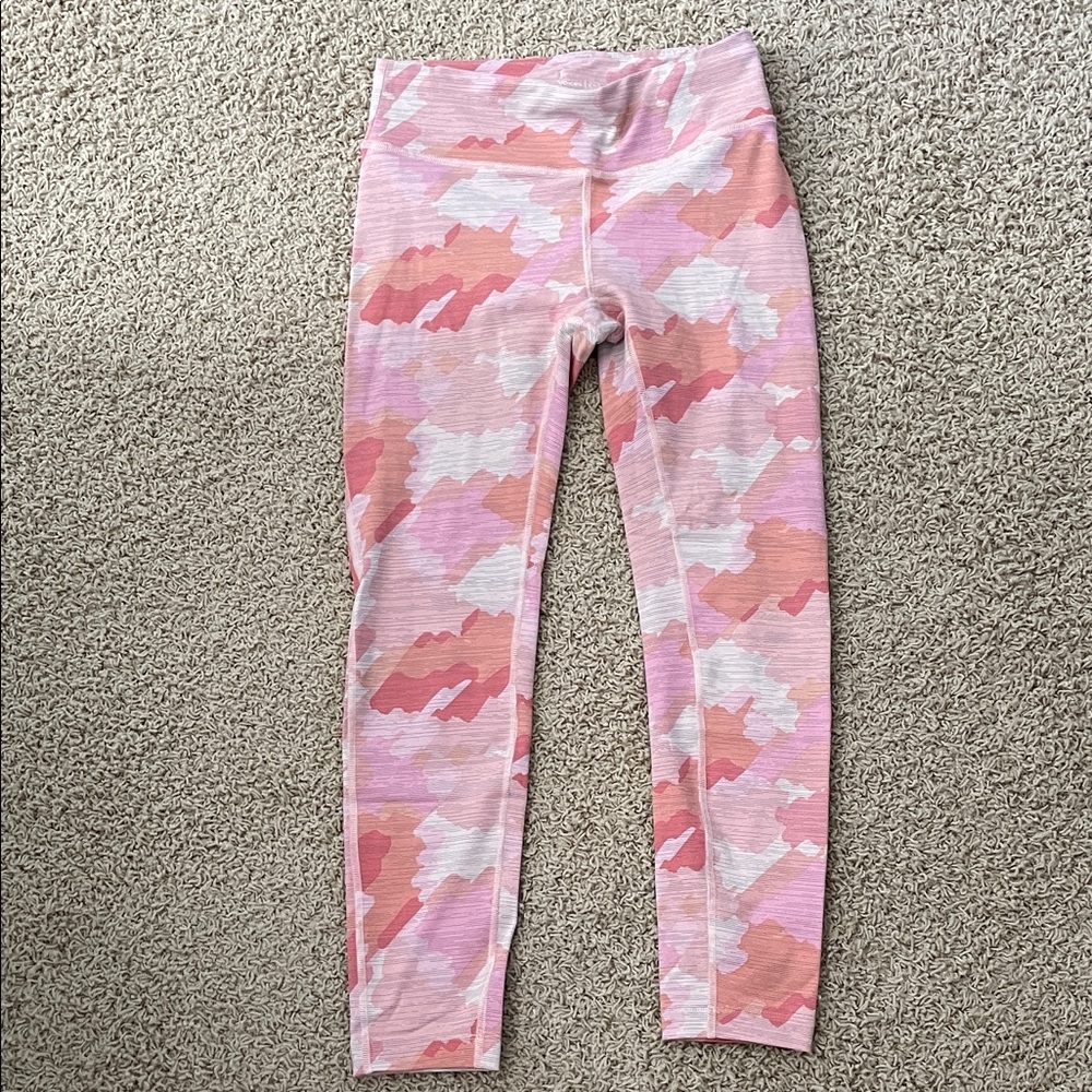 Outdoor Voices 3/4 Cropped Pink Camo Leggings